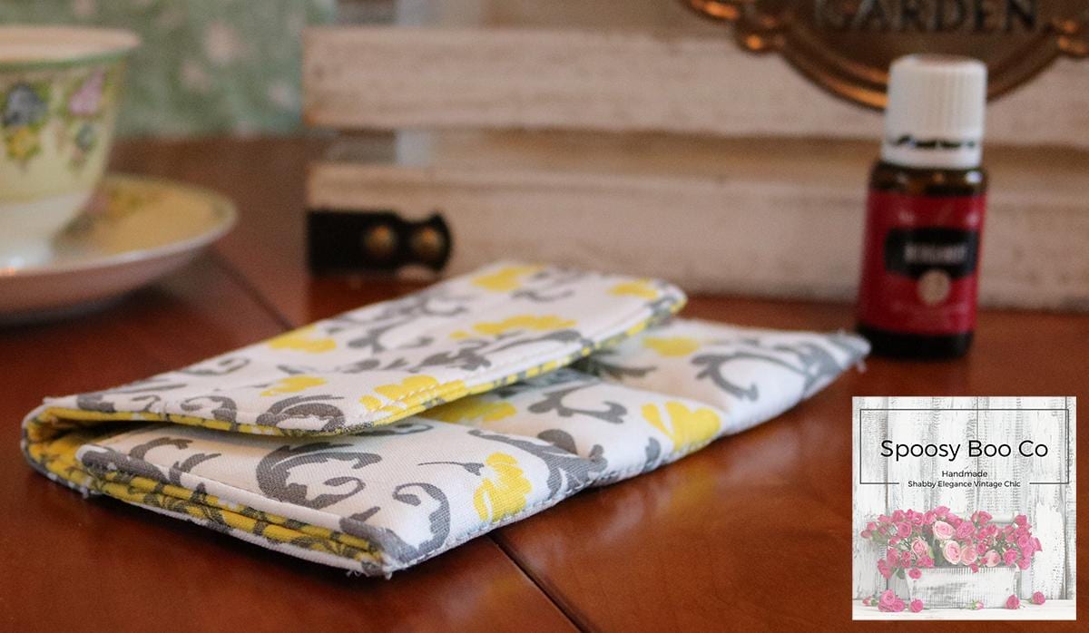 Floral Essential Oil Bag: Padded 3-Bottle Travel Pouch (etsy image id: 6528084876)