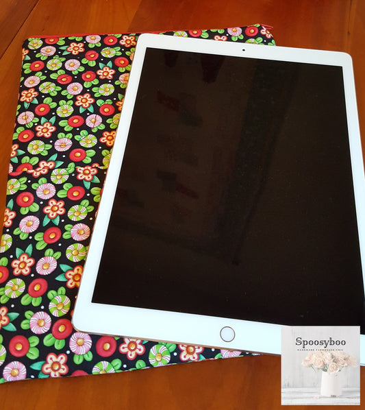 Floral iPad Pro 12.9/13" Laptop Sleeve: Padded Zipper Case (etsy image id: 1683344326)