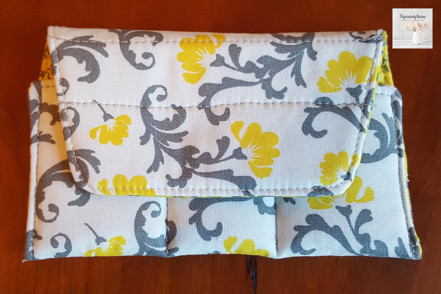 Floral Essential Oil Bag: Padded 3-Bottle Travel Pouch (etsy image id: 1738032719)