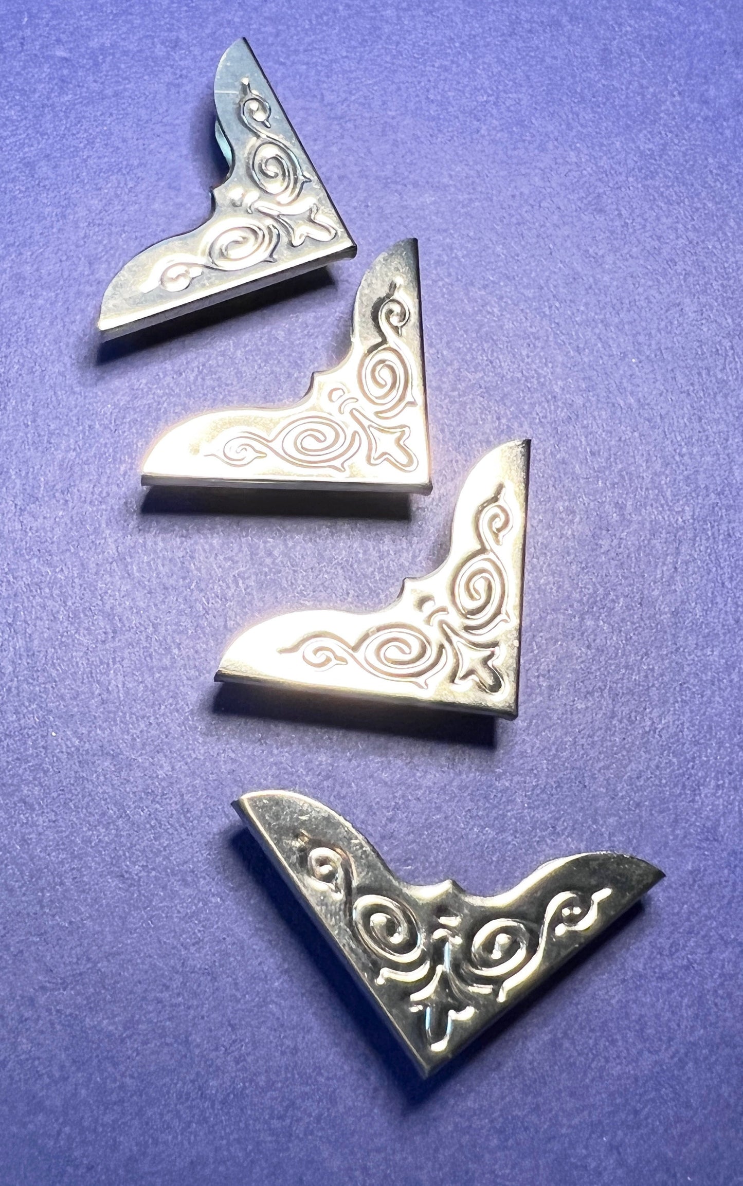 Silver Tone Book Corners: Metal Book Embellishments, Set of 4 (etsy image id: 4038932839)