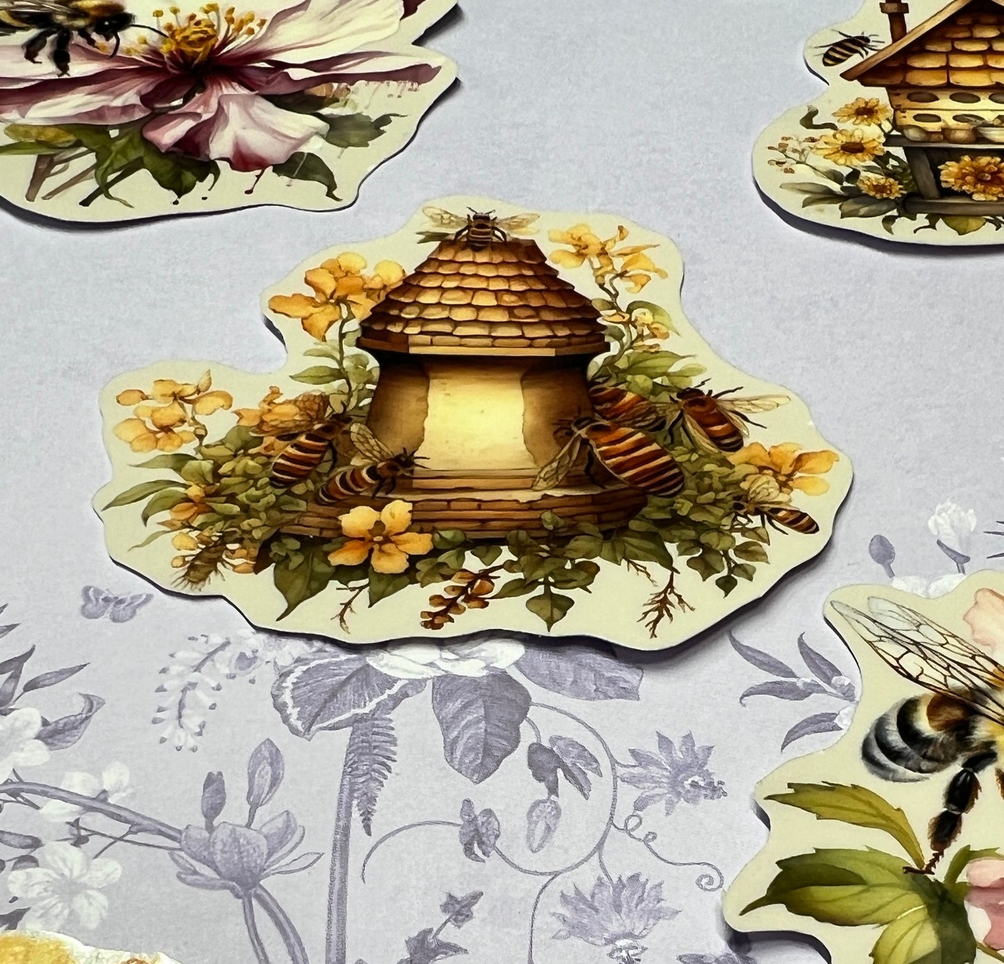 Bee House sticker (etsy image id: 5672378201)