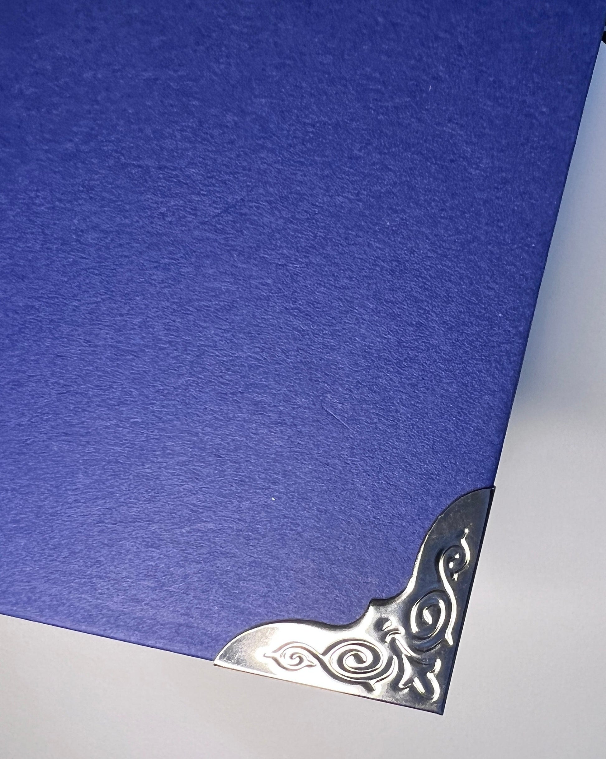 Silver Tone Book Corners: Metal Book Embellishments, Set of 4 (etsy image id: 6649164381)