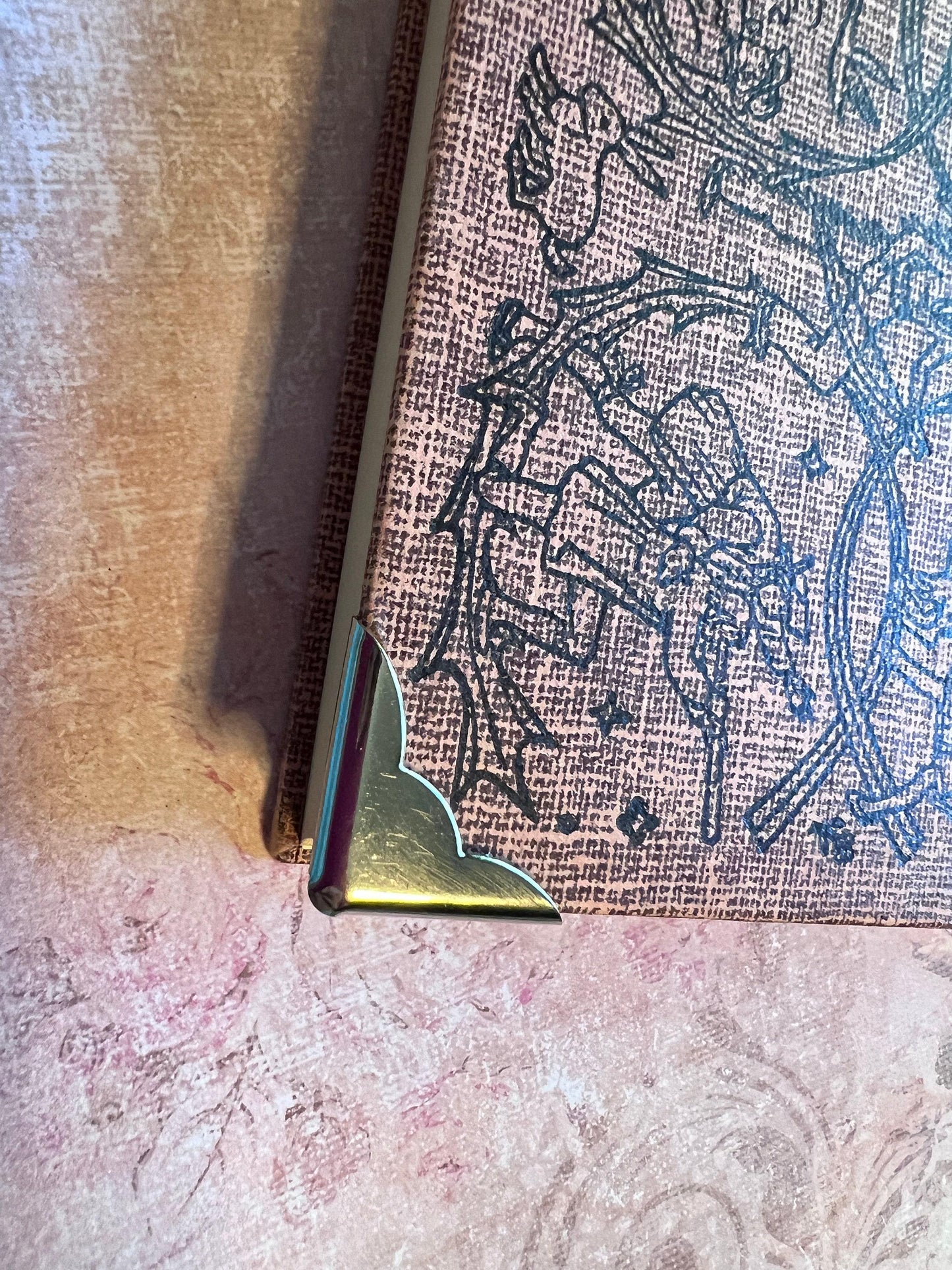 silver color smooth book corners (etsy image id: 7808568081)